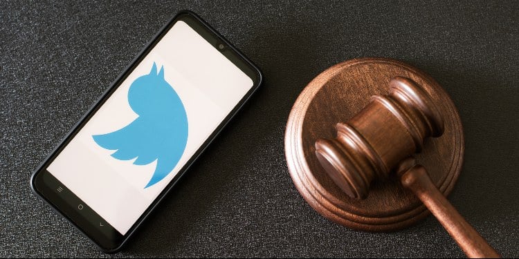 Twitter bans private information posts<br>